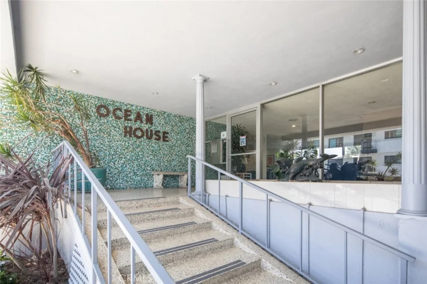 1200 E Ocean #12 photo 70