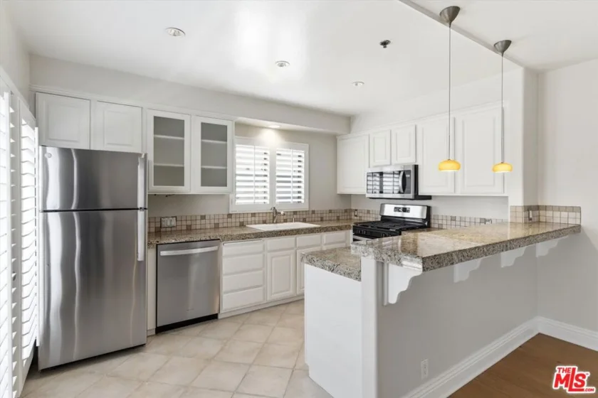 11838 Kiowa Avenue #203 photo 24