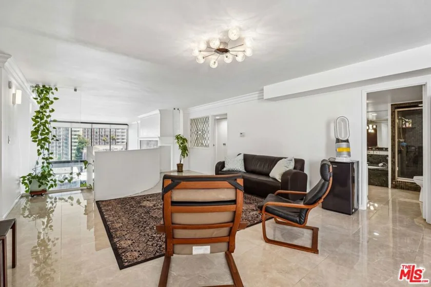 325 N Oakhurst Drive #PH2 photo 42