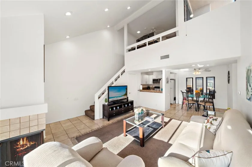 25761 Le Parc #82 photo 4