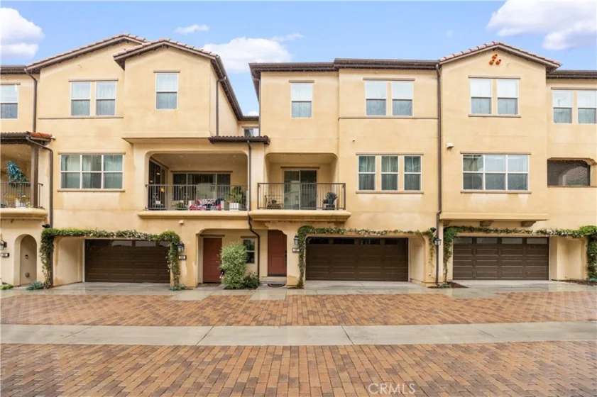 207 Winterbrook photo 1