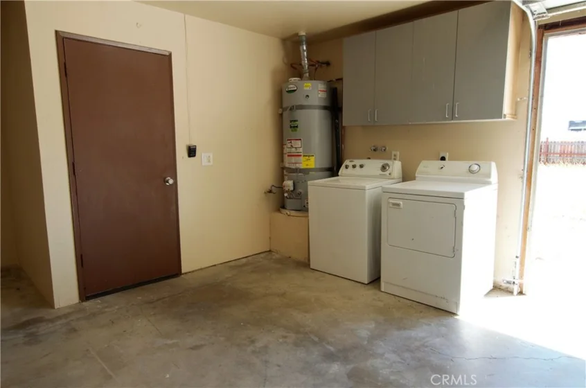 25189 Monroe Avenue photo 19