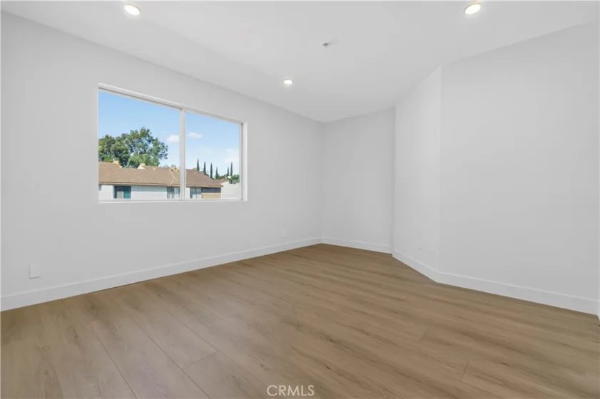 15455 Sherman photo 10
