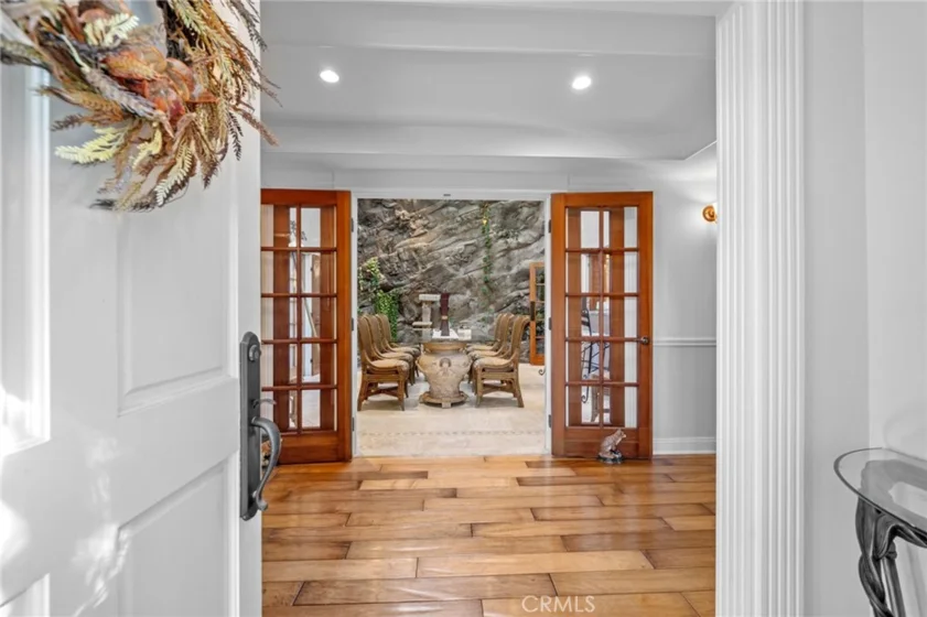 2506 Almaden Court photo 1