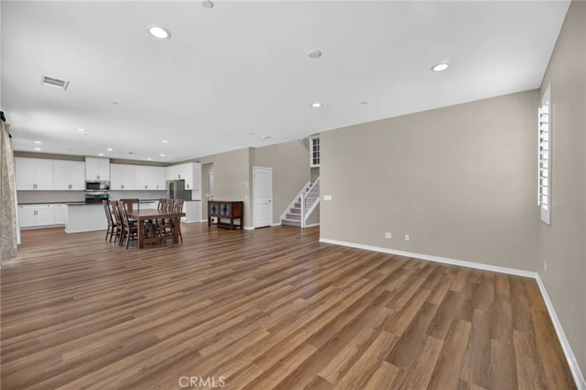 34136 Thistlewood Avenue photo 11