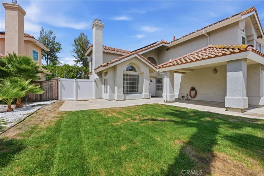 42018 Avenida Vista Ladera photo 2