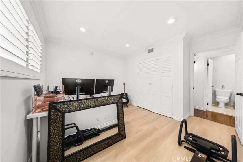 4211 Arch #103 photo 12
