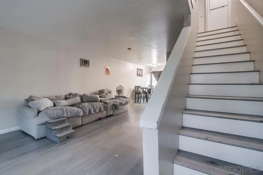 3433 Los Mochis Way photo 23