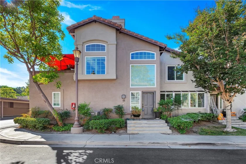 2 Tamarac Place photo 1
