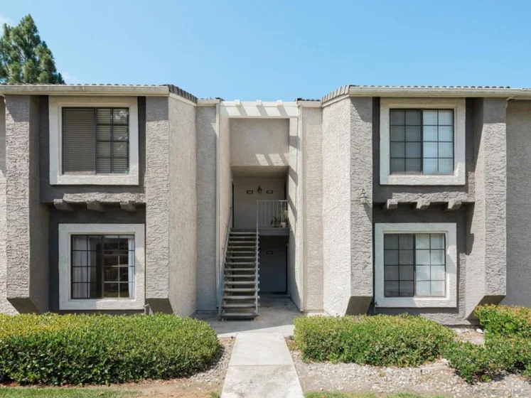 14924 Avenida Venusto #117 photo 1