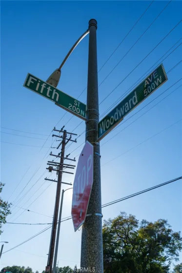 200 N 5th photo 3