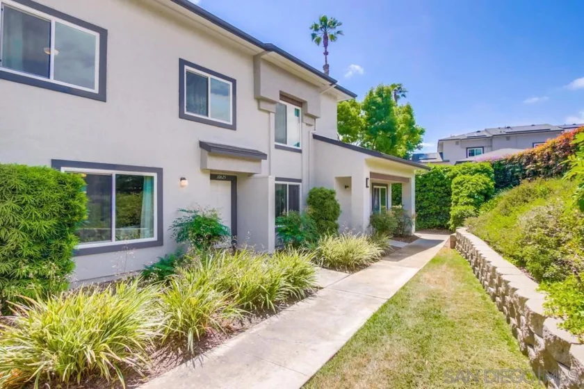 10625 Aristocrat Court photo 1