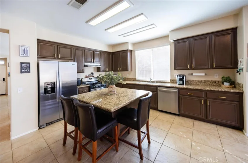36673 Lynwood photo 12