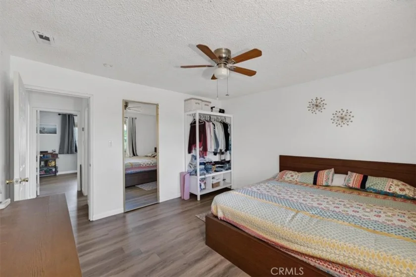 8788 Valley View #C photo 15