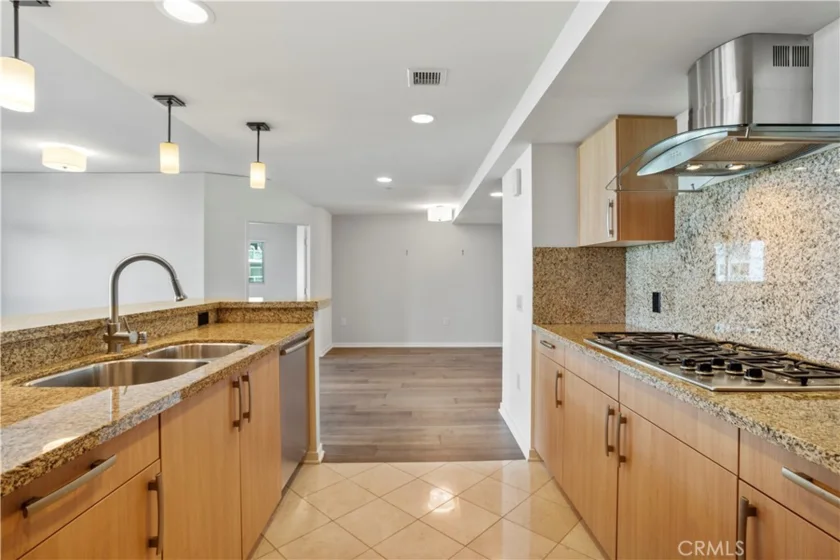 13650 Marina Pointe Drive #609 photo 19