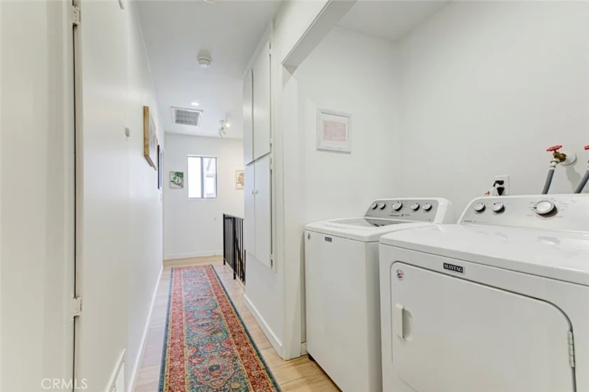 6847 Haskell Avenue #1 photo 29