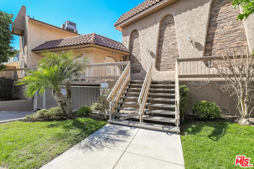 1701 Scott Road #208 photo 1