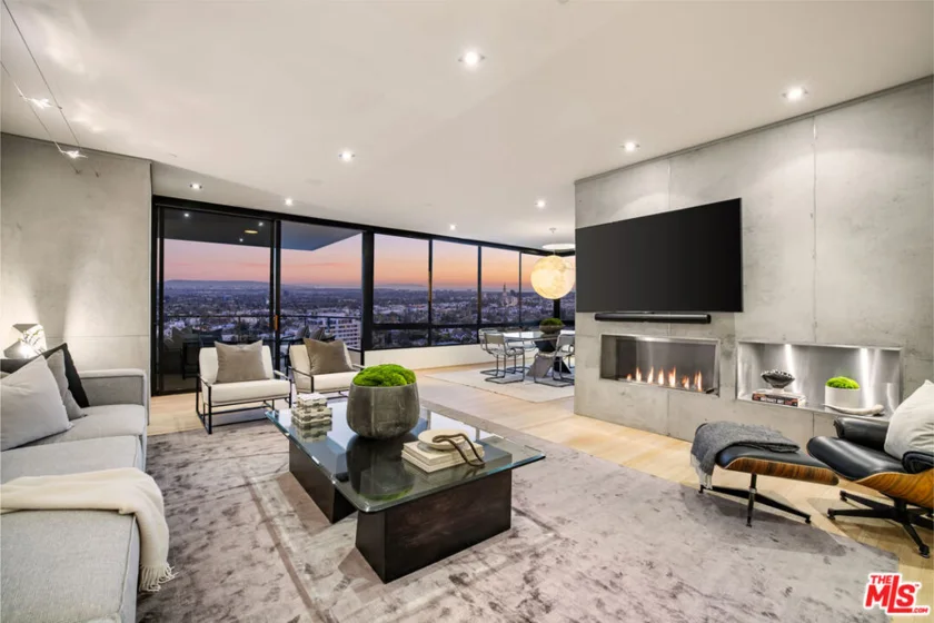 10350 Wilshire Boulevard #1504 photo 1
