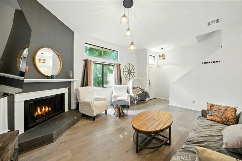 14937 Sherman Way #7 photo 5
