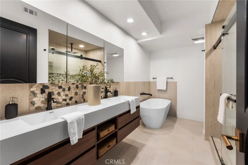 423 N Palm #108 photo 3