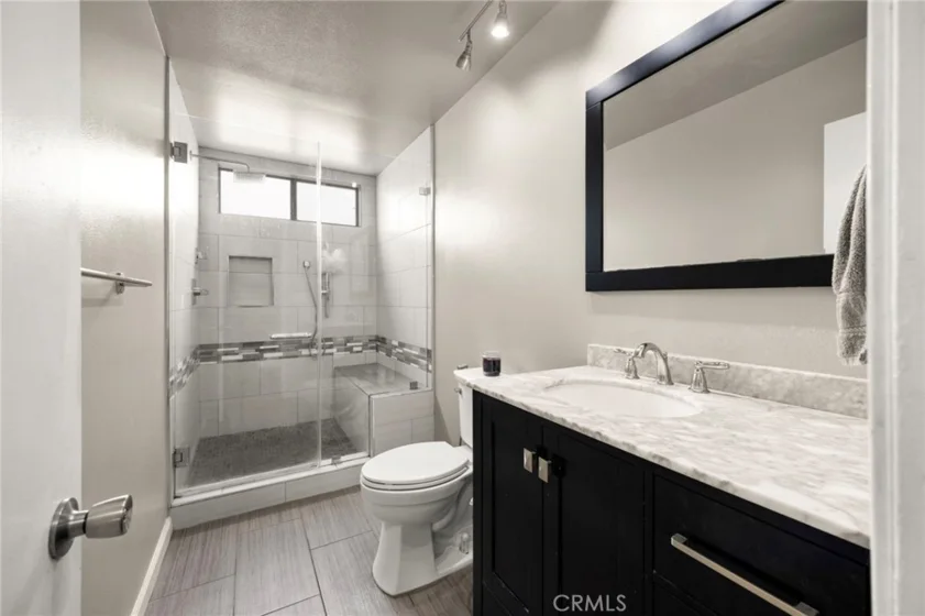 2452 Chelsea Place #M photo 10