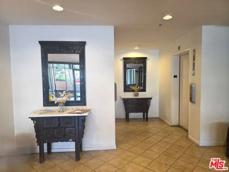 421 S La Fayette Park Place #712 photo 13