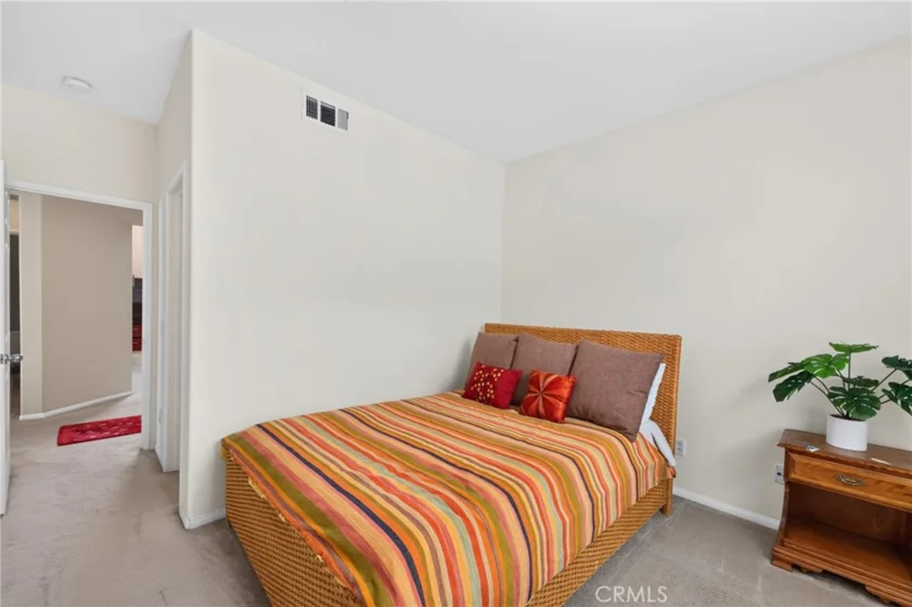 34099 Pamplona photo 21