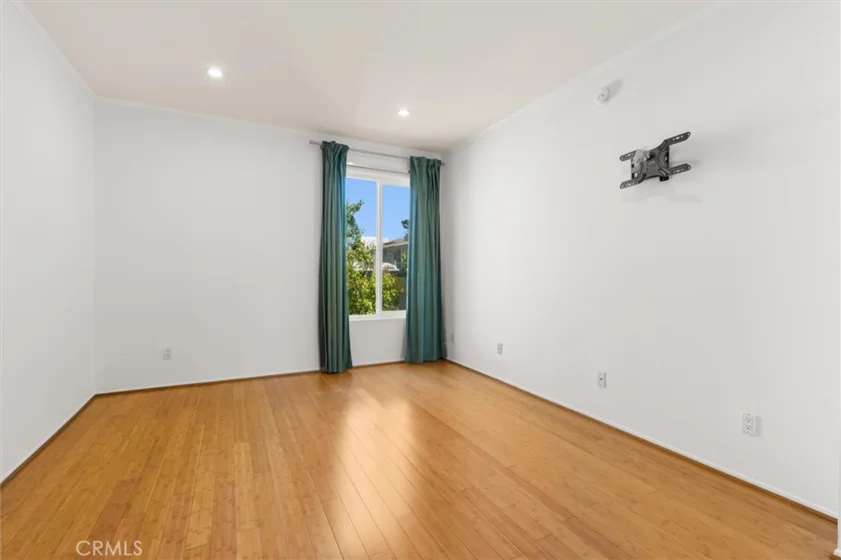 11225 Peach Grove #203 photo 10