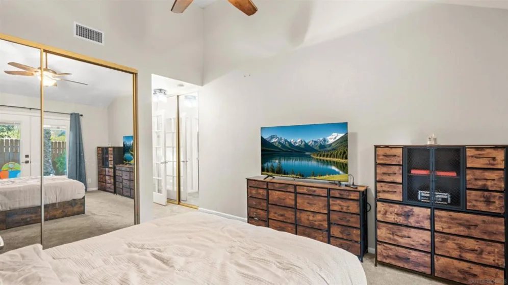 422 Devonshire Gln photo 20