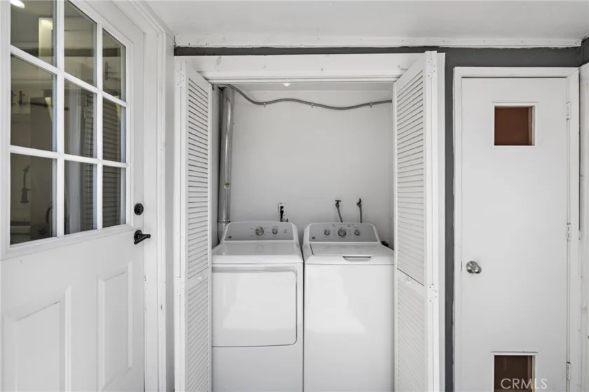 108 Danbury photo 13