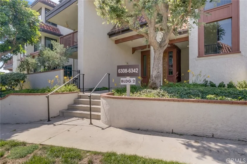 6330 Riviera photo 46