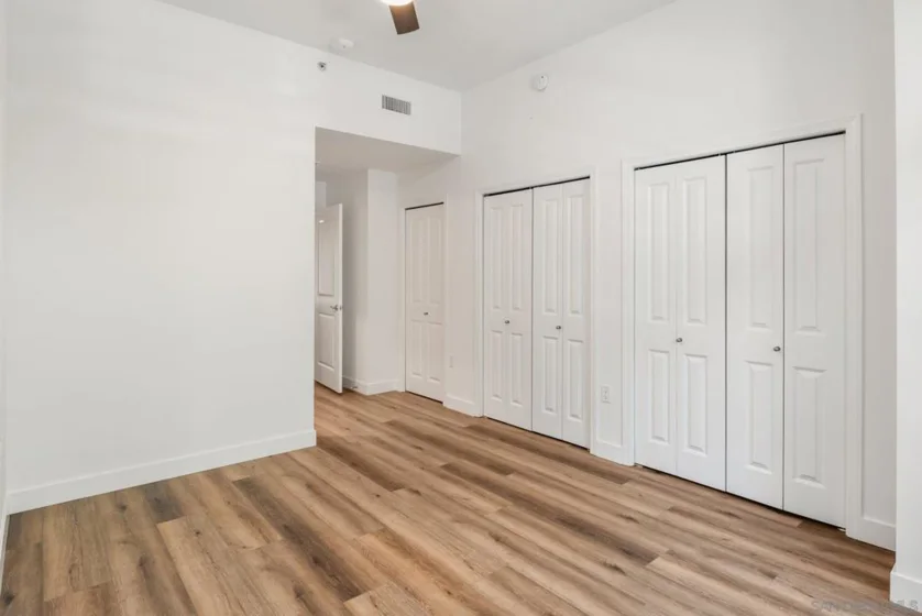 825 W Beech #101 photo 14