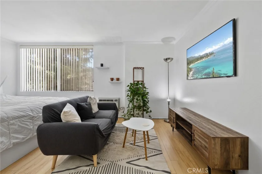 525 S Ardmore Avenue #257 photo 2