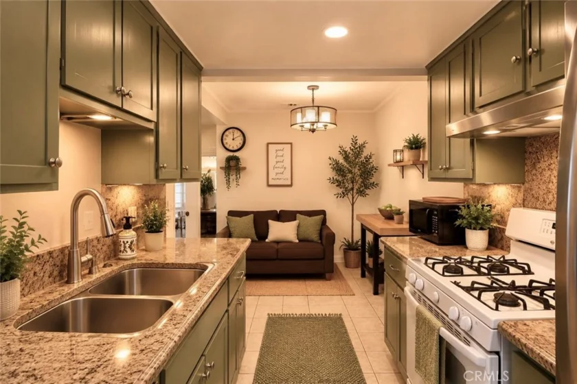 13177 Wilson Street photo 6