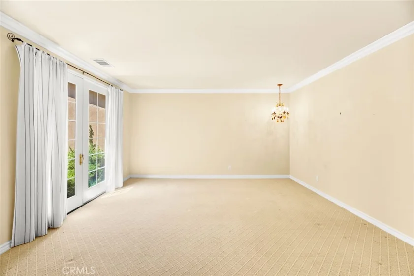 39894 Camden Court photo 7