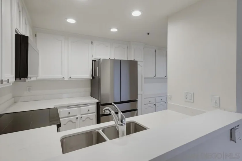 5865 Friars Road #3104 photo 40