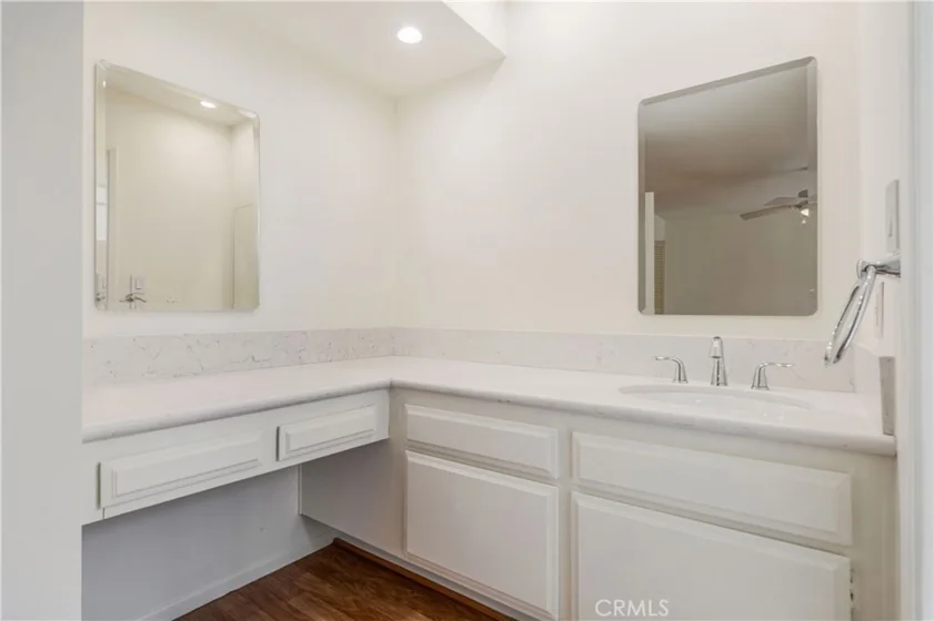 21901 Burbank Boulevard #218 photo 21