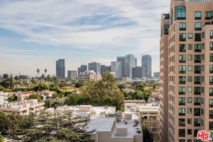 10501 Wilshire Boulevard #1012 photo 3