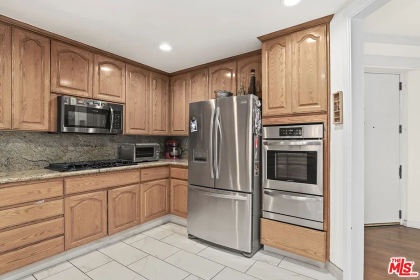 4230 Stansbury Avenue #105 photo 8