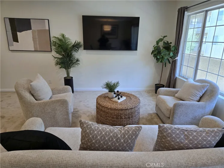 4647 Willis Avenue #220 photo 4