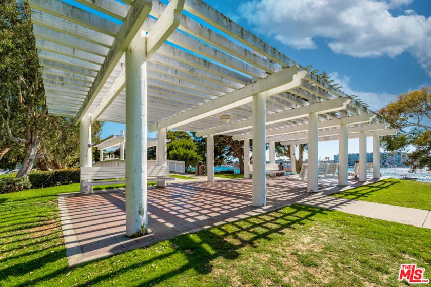 4738 La Villa Marina #A photo 34