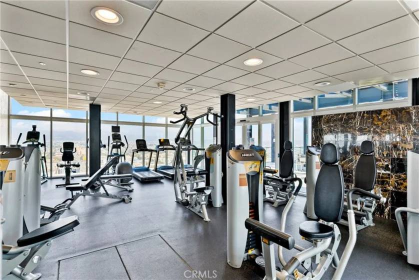 3810 Wilshire Boulevard #1811 photo 20