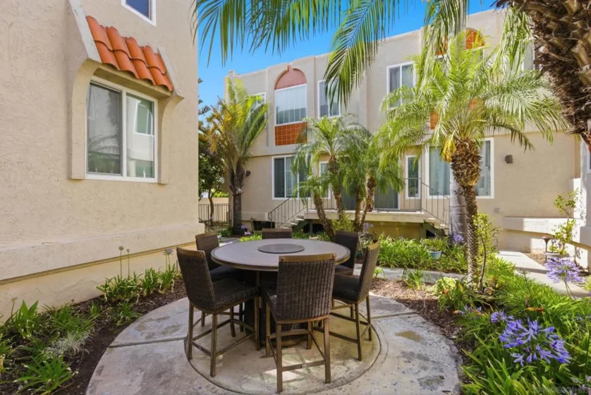 4070 Riviera Drive #5 photo 41