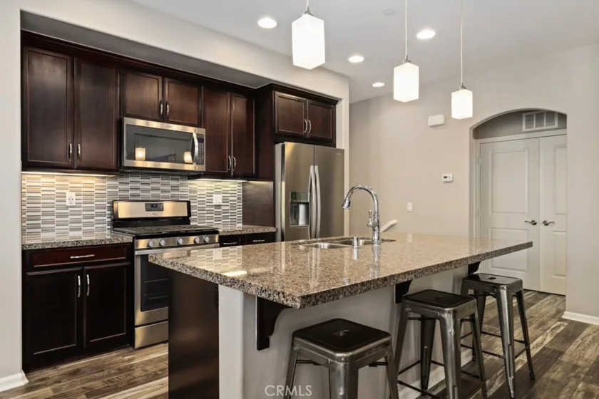 31901 Calle Luz photo