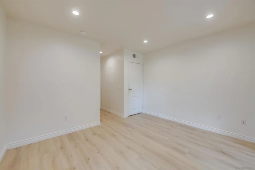 12051 Alta Carmel Court #208 photo 6