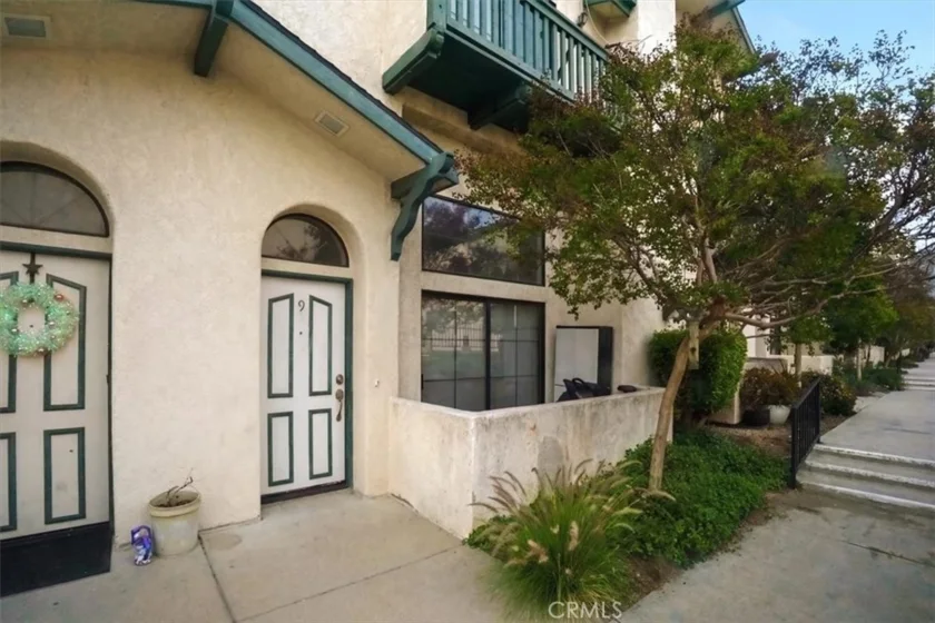 14325 Foothill #9 photo 1
