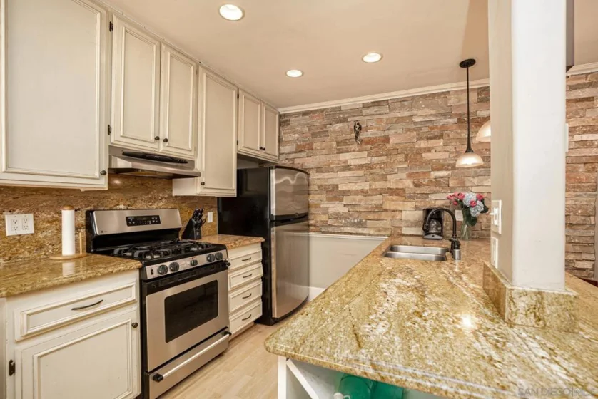 1024 Loring Street #10 photo 1