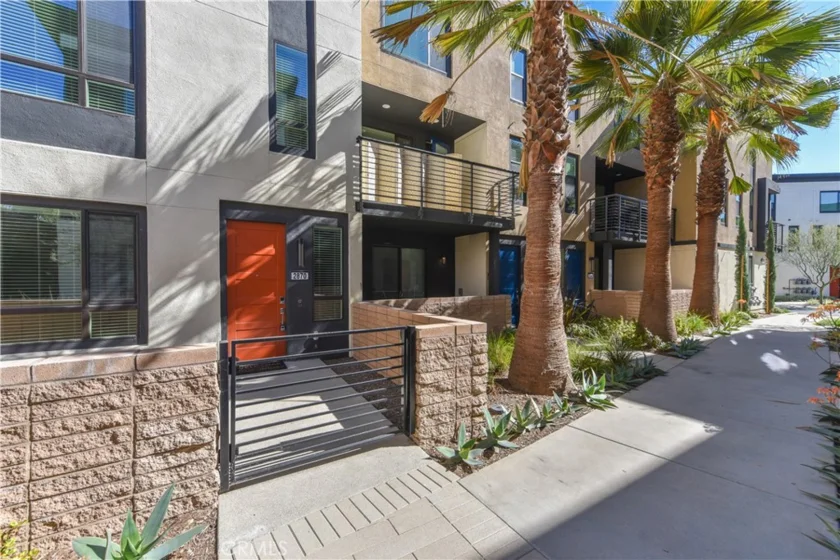 2870 N Glassell photo 3