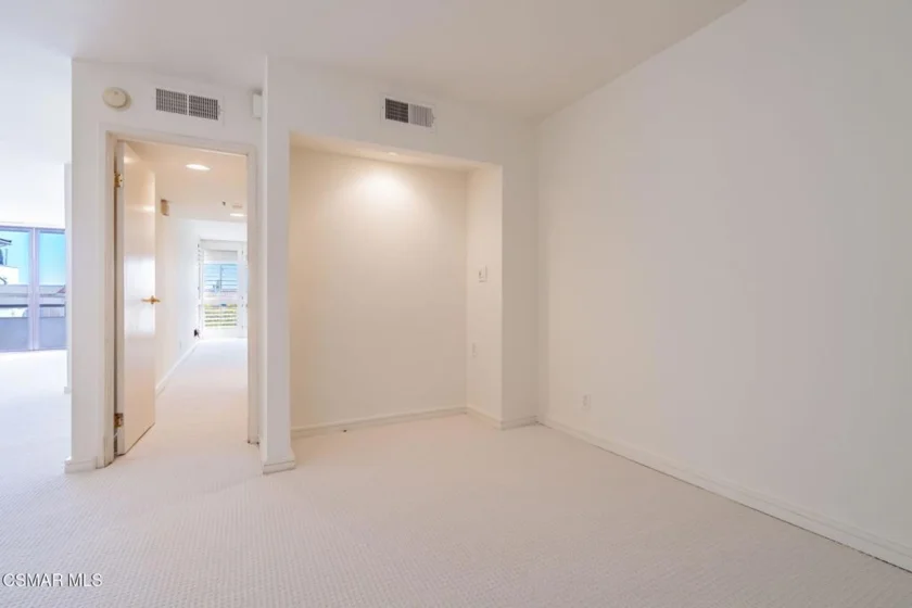 10660 Wilshire Boulevard #410 photo 54