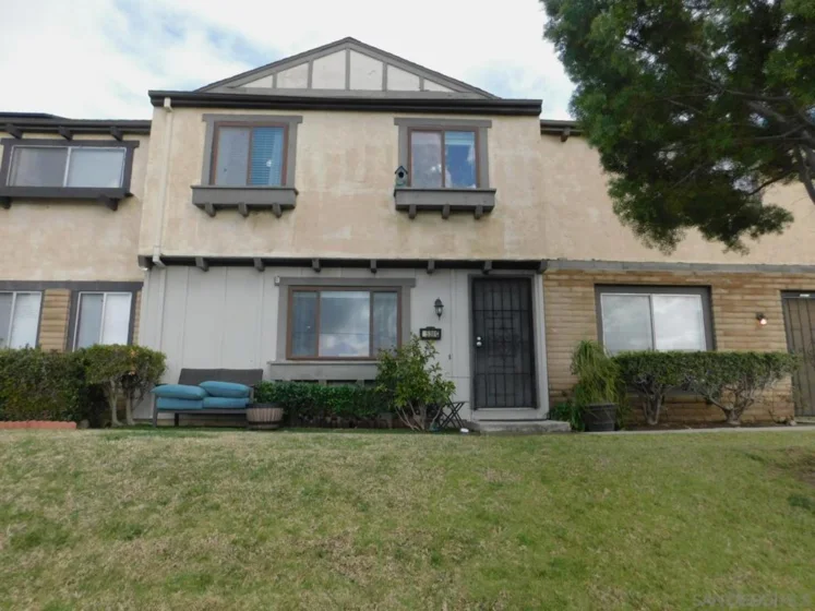 9539 Cottonwood Avenue #C photo 1